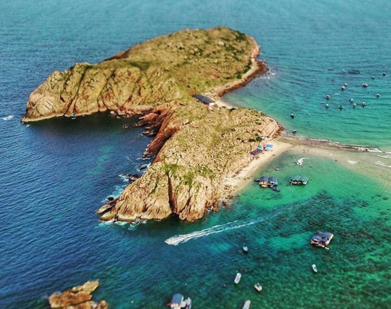 Bãi tắm Hòn Khô nhìn từ flycam