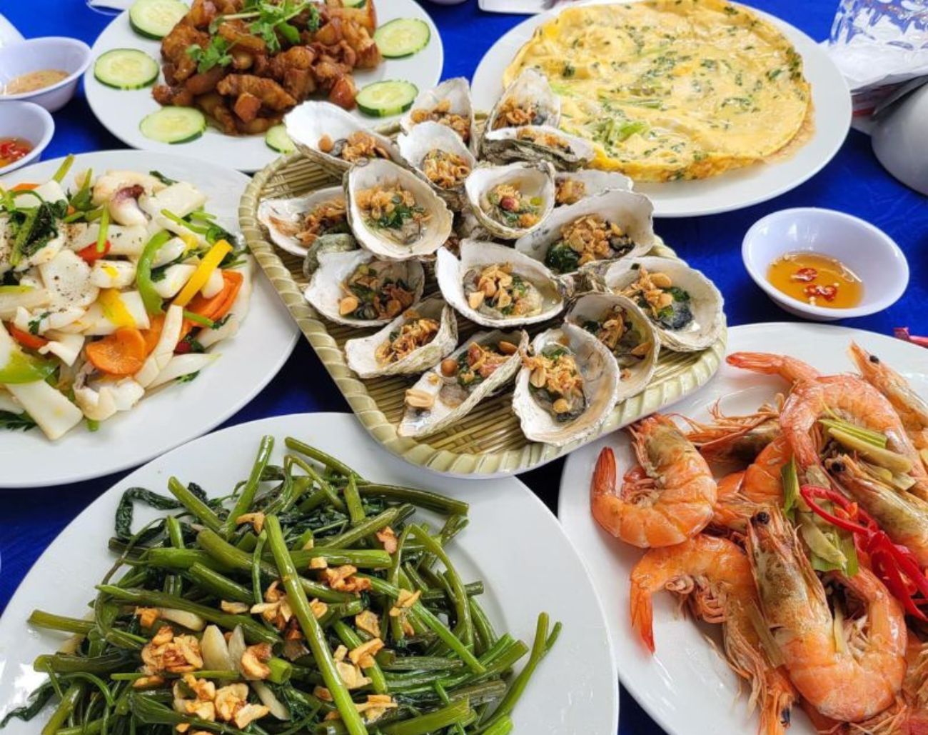 Các món hải sản tươi sống tại Hòn Khô