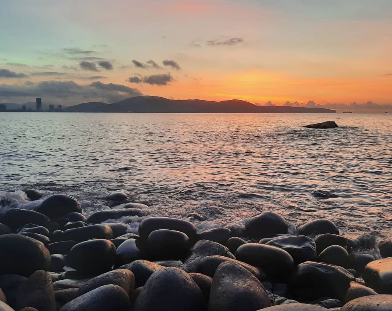 Check-in sống ảo & ngắm hoàng hôn tại Ghềnh Ráng Tiên Sa