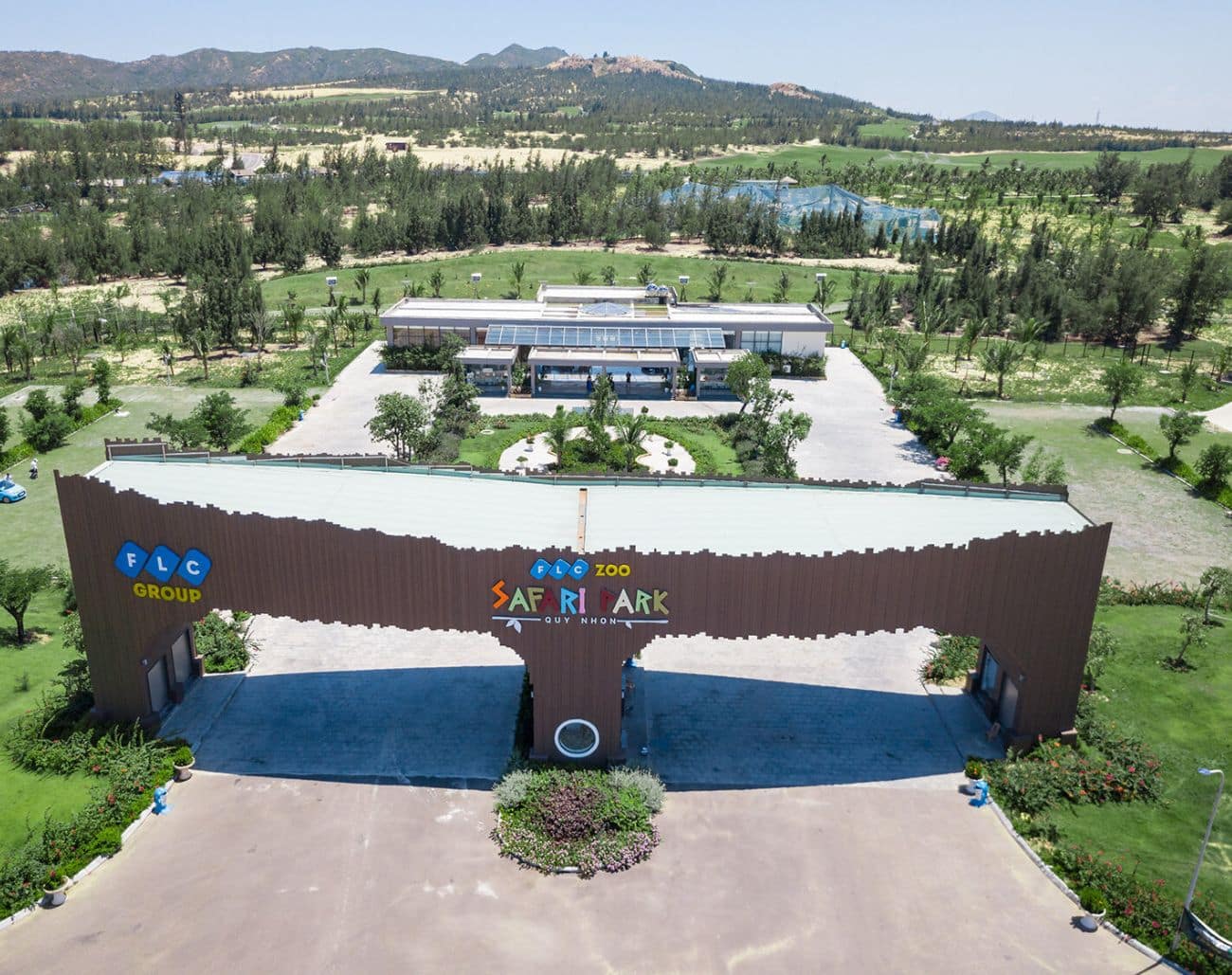 FLC Zoo Safari Park – “Vương quốc” hoang dã giữa lòng Quy Nhơn